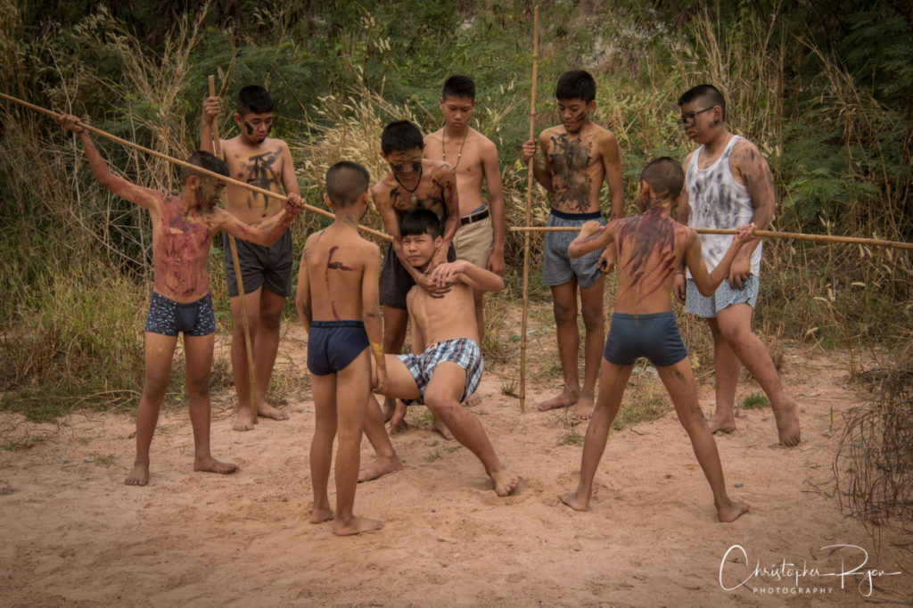boys fighting lord of the flies