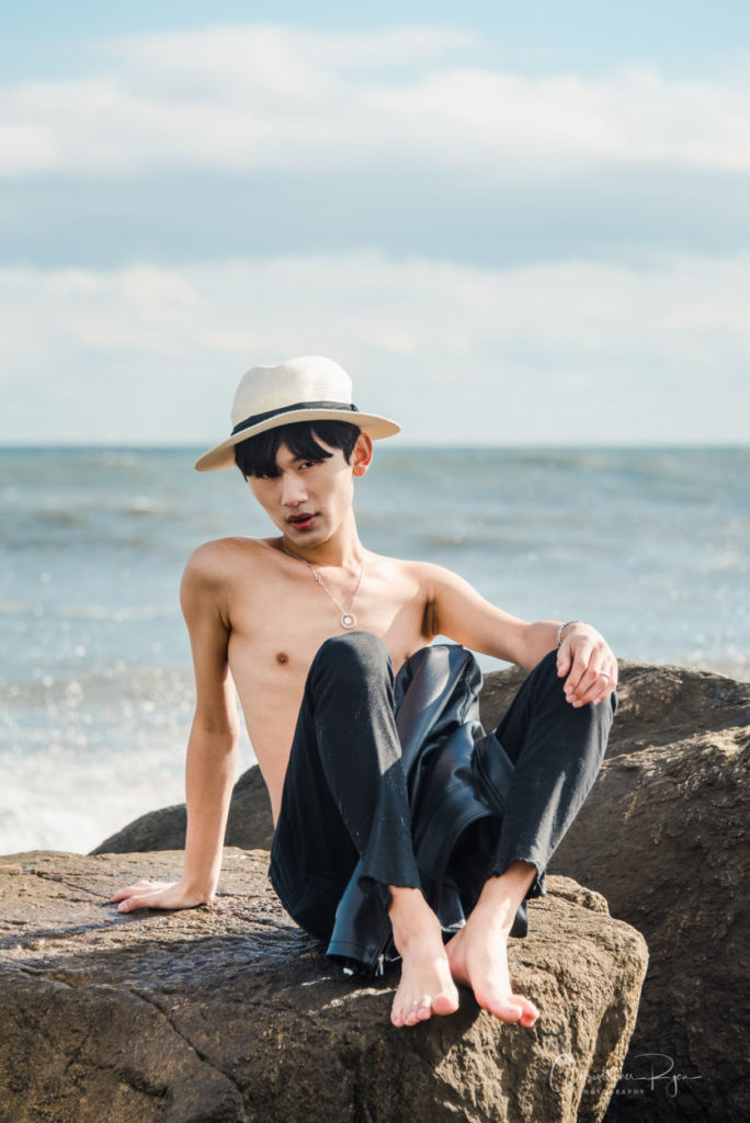skinny shirtless asian teenager